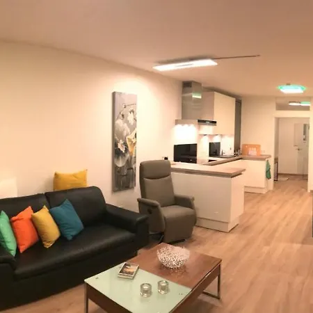 Casada: 3-zimmer-zuhause Mit Buero *