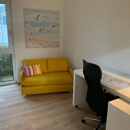 Appartement Casada: 3-zimmer-zuhause Mit Buero *